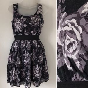 Summer dress great for the new young professional.